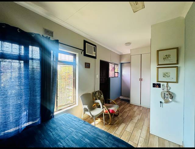 4 BEDROOM HOUSE FOR SALE IN MEER EN SEE